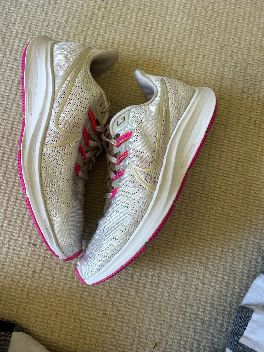 Nike Women's Light Beige Athletic Sneakers with Pink Accents